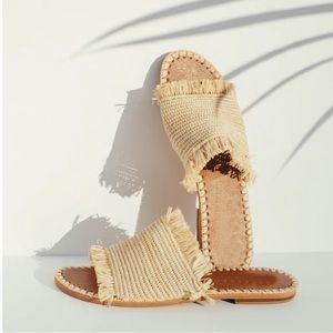 COPY - HANDMADE RAFFIA SLIDE | NATURAL